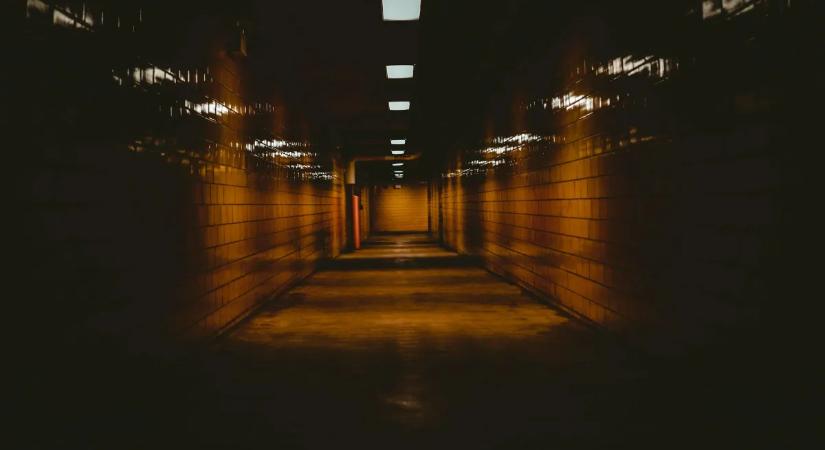 „Jó gyerek volt. Nagyon jó tanuló” – Zokognak a szülők, intenzíven hunyt el 26 éves orvostanhallgató