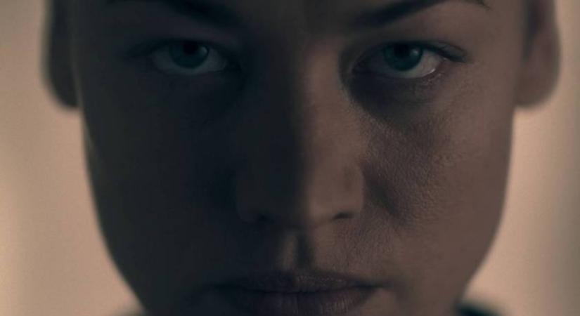 Ő volt a Szolgálólány meséjében a kegyetlen Serena: a való életben ilyen bombanő Yvonne Strahovski