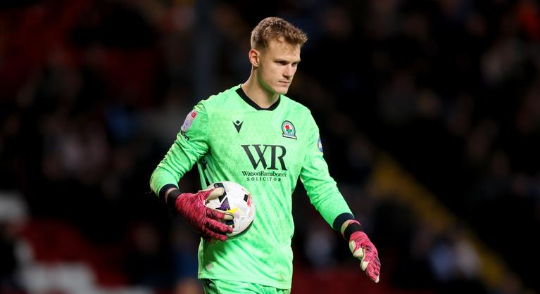 Ismét a mezőny legjobbja a magyar válogatott kapusa, a szezon védésével