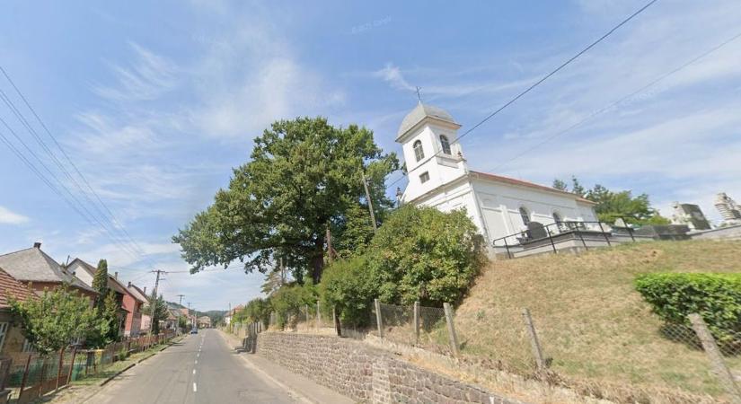 Hogy kerül Balaton Hevesbe, mi Istenmezeje és Boldog titka? – most minden kiderül