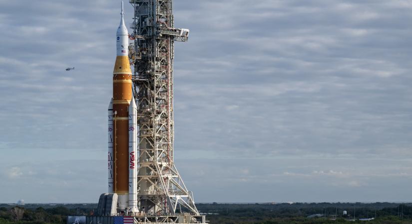 Hamarosan megkerüli a Holdat az Orion űrhajó és legénysége