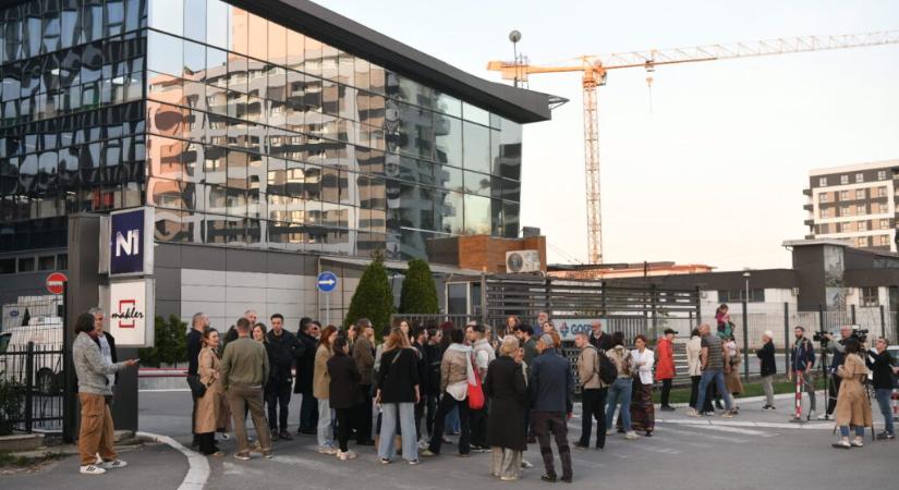 Tiltakoznak az N1 dolgozói az igazgató felmentése miatt