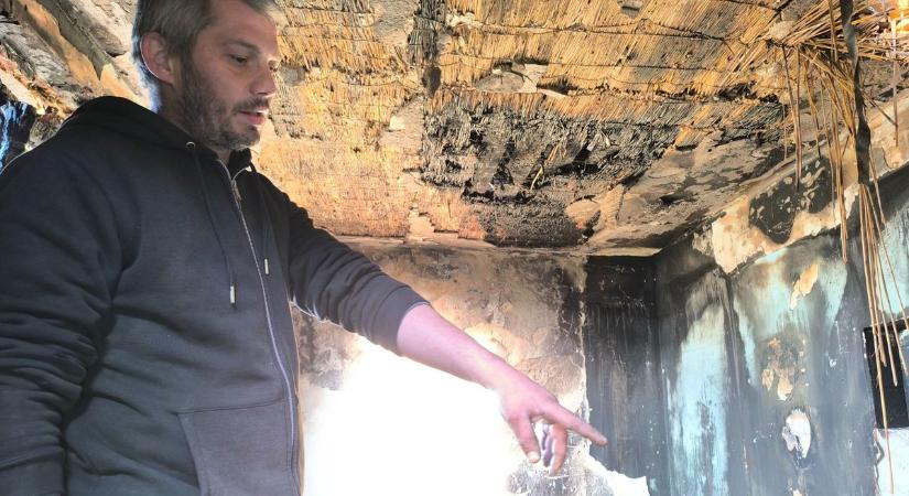 Pillanatokon múlt a tragédia: lángoló mennyezet alól menekültek az oroszlányi ikrek fotók, videó