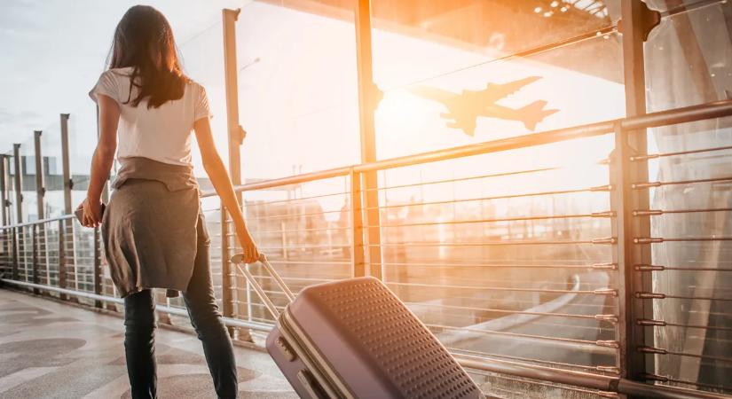 Csúnya sérüléseket szenvedhetsz, ha ezt a népszerű ruhadarabot viseled repülés közben