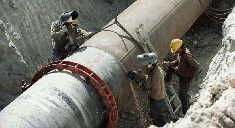 Európa nézni se bírja: új, gigantikus gázvezetéket építenének Oroszországból Kínába, 45 milliárd köbmétert szállítana – máris bukik az egész?