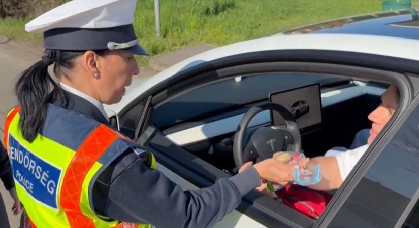 Ivott, mégis volán mögé ült: azonnal lecsaptak rá az M3-ason