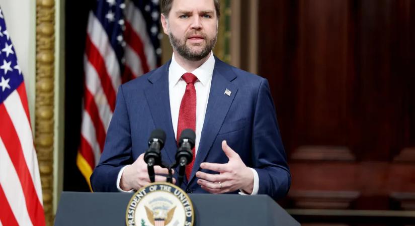 Rendkívüli lehetőség, ne hagyd ki! – ezzel toborozták a DPK-sokat J.D. Vance keddi látogatására