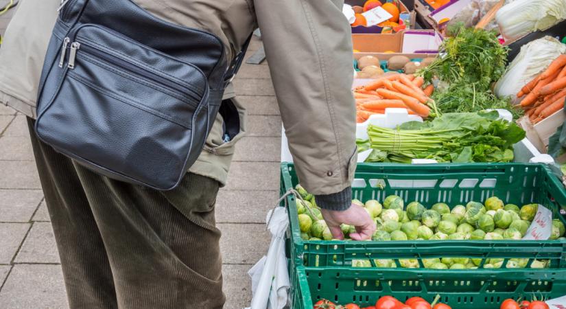 Ezt hozta a nyuszi a nyugdíjasoknak a hipermarketekben