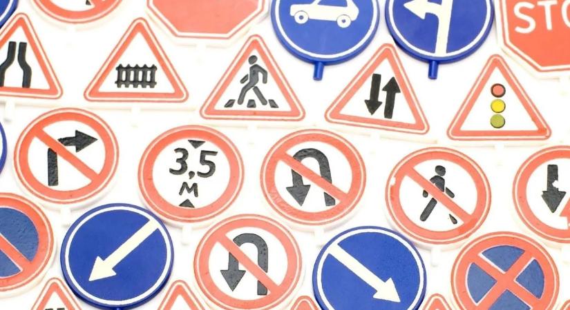 Új KRESZ-tábla jöhet a magyar utakon – mutatjuk