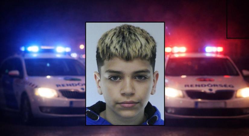 Látta valahol ezt a fiút? 2 hete semmi hír róla, a rendőrség nagy erőkkel keresi