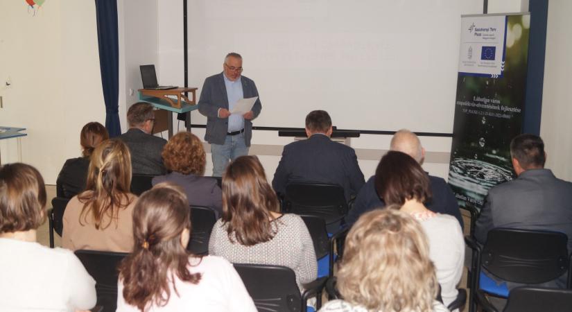 Több mint 230 millióból fejlesztik a csapadékvíz-elvezetést Lábatlanon