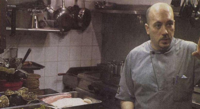 Meghalt a legendás magyar séf, akinek élete fő műve egy fekete tábla volt