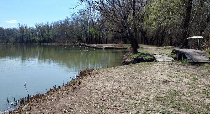 Hideg, szeles idővel folytatódik a hét – visszatérnek a hajnali fagyok