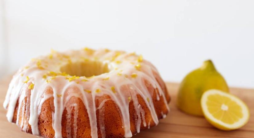 Csodaszép, tavaszi citromos kuglóf: egy keverőtál, és kész is a mestermű