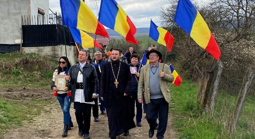 Ünneprontók: Román nacionalista erődemonstráció Bölönben húsvét vasárnapján