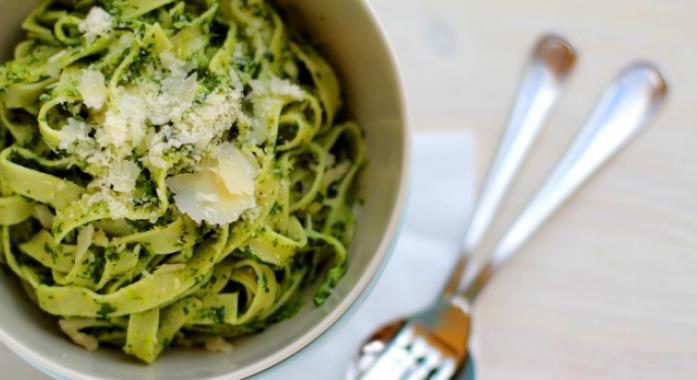 Spenótos mascarponés tagliatelle vacsorára