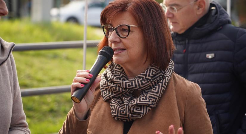 „Nem lépünk vissza” – keményen visszaszóltak a volt szocialista képviselőknek