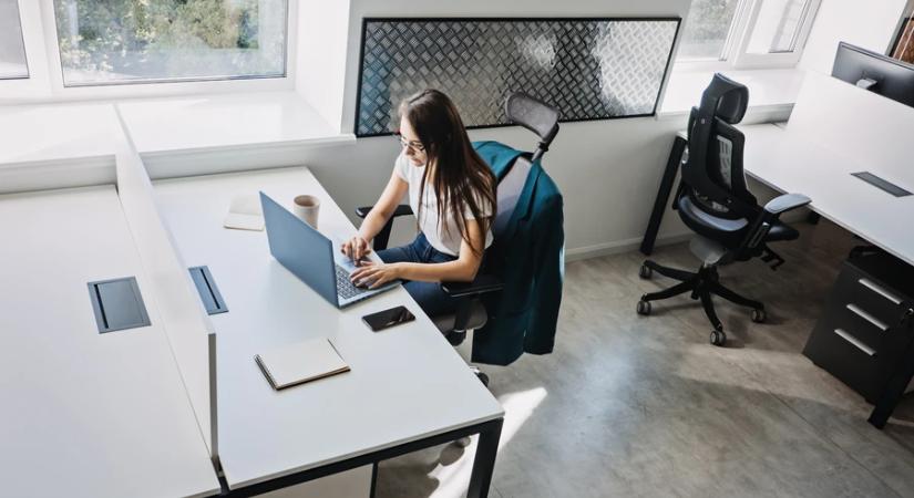 Évi 7 millió forinttal is többet kereshetnek a diplomások az érettségizettek átlagkeresetéhez képest