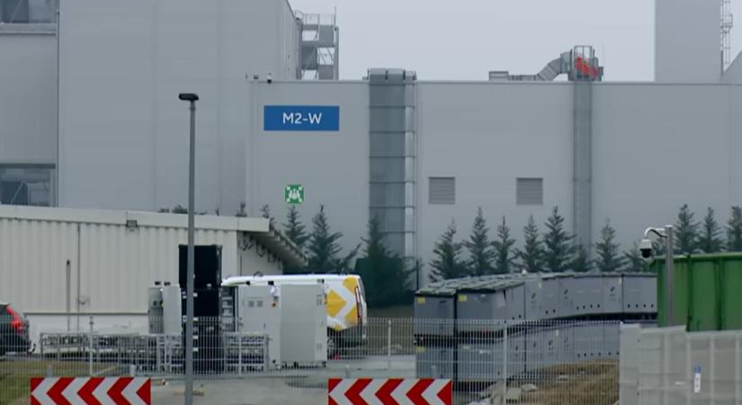Megdöbbentő fotók láttak napvilágot a gödi Samsung-gyárból