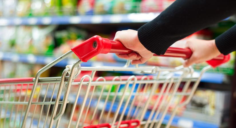 Olcsóbb lett a bevásárlás, tovább esnek az élelmiszerárak
