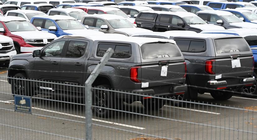 Rekordközeli már az őrület: magyarok tömegei vadásznak a használt kocsikra