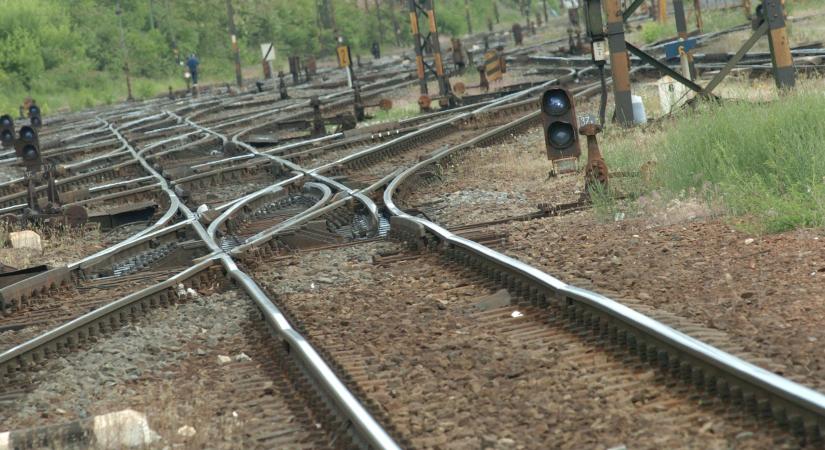 Bonyolódik az utazás, nagy változás jön a MÁV-nál