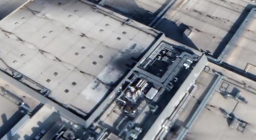 Durva fotók szivárogtak ki, halmokban állt a fekete por az álmennyezet felett a gödi Samsung-gyárban