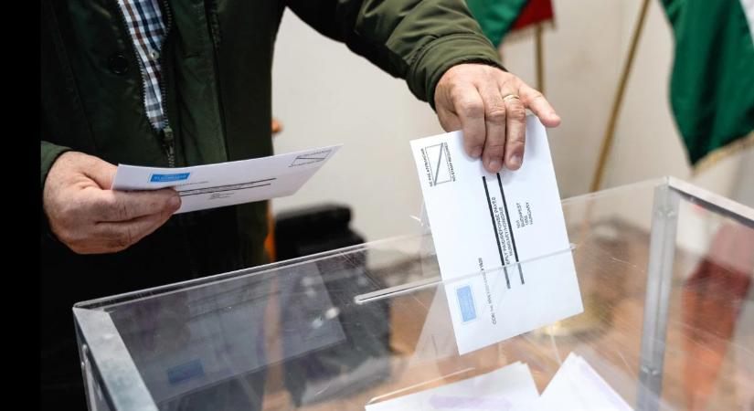„Ki másban bízhatnánk?” Céltudatosak az erdélyi levélszavazók a kolozsvári főkonzulátuson