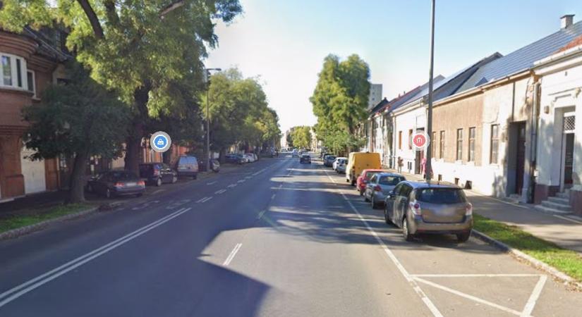 Két autó ütközött a forgalmas debreceni úton