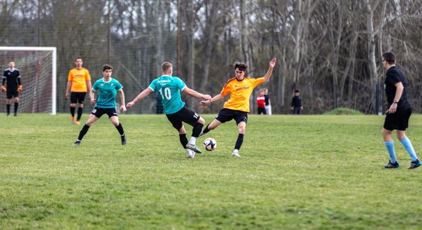 Csak döntetlent játszott a Szomód, nem hibázott a Csém