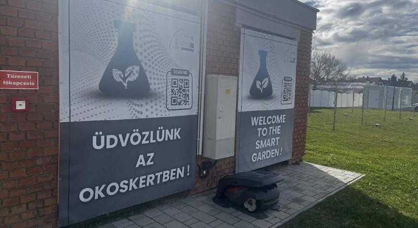 Hadházy az OLAF-hoz fordul: 283 millióból fejlesztettek olyan appot, ami megmondja, hogy a tej fehér