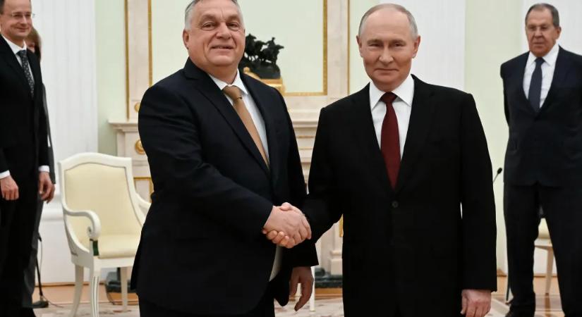 Bloomberg: Orbán azt mondta Putyinnak, kész bármit megtenni, mint a kisegér az oroszlánnak