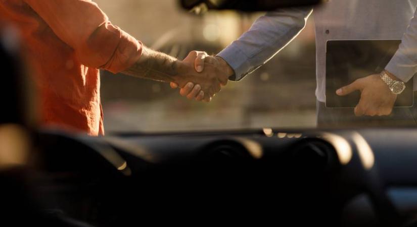 Tapossák egymást a magyarok ezért az árucikkért: 2019 óta nem volt ekkora kereslet