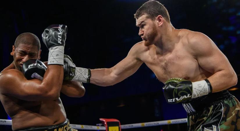 Medvékkel birkózik, félelmetes szörnyeteg az orosz bokszoló – videó