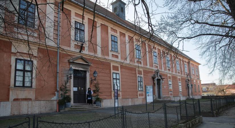 200 év után új esélyt kaphat az ikonikus tatai épület