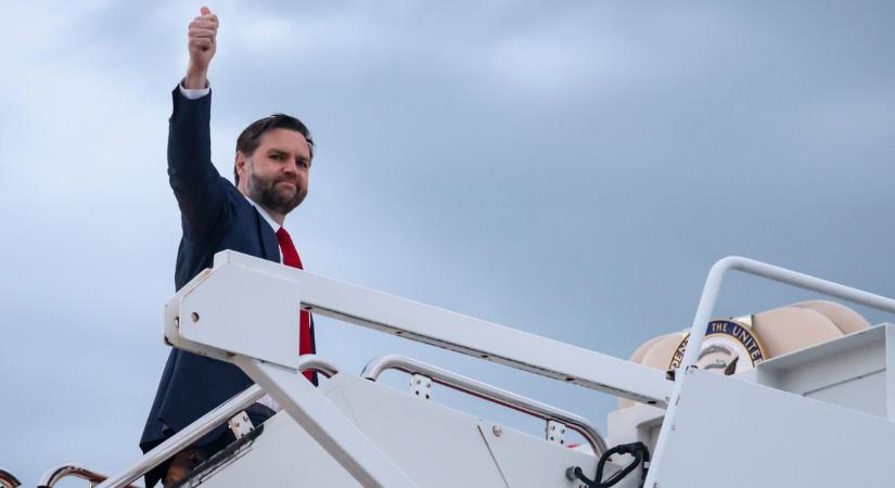 Szentkirályi Alexandra: az USA alelnöke a Hősök terén!