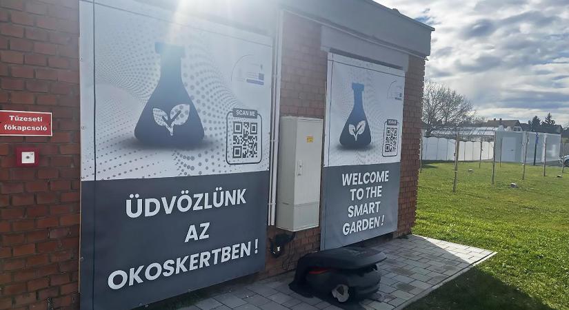 Hadházy Ákos az OLAF-hoz fordul, miután megtudta, hogy 283 millióból fejlesztettek egy „fájdalmasan üres” appot