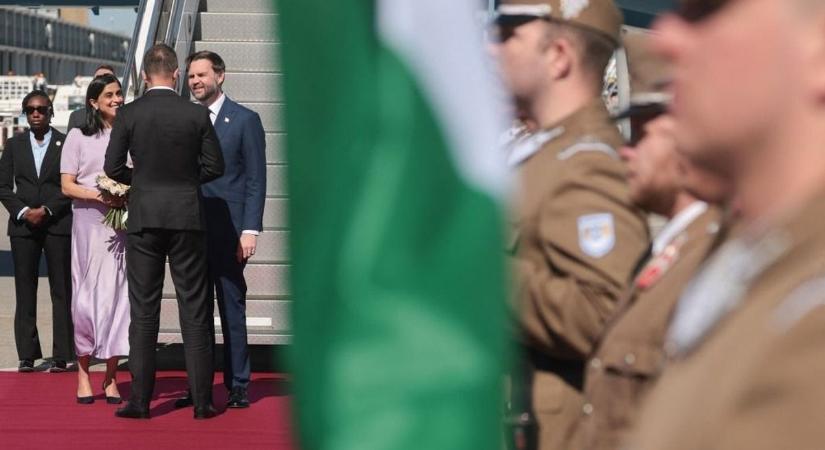 JD Vance valami olyant is hozhatott Budapestre, amiért most mindenki sorban áll