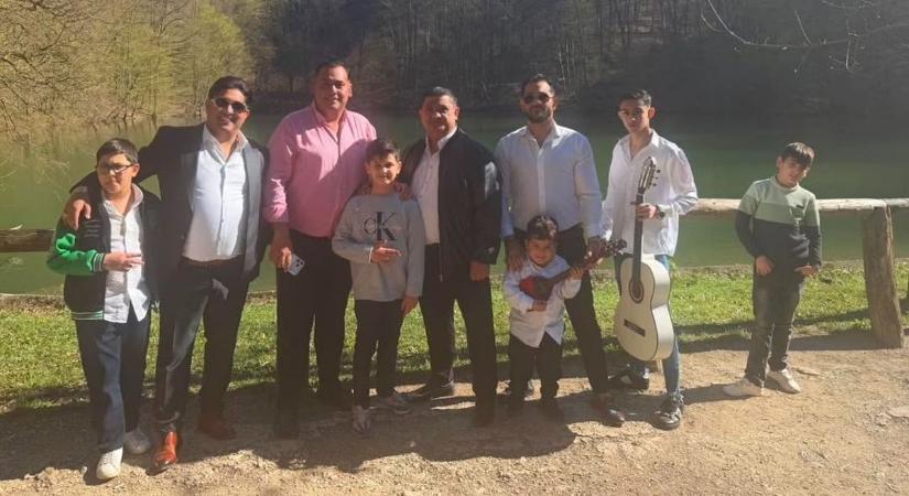 Húsvéti hangulatban jelentkezett be Kis Grófo