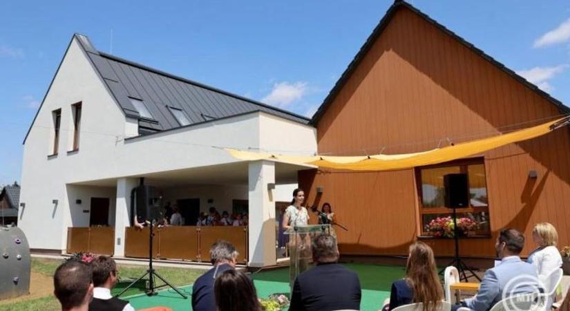 Koncz Zsófia: a munkahelyi bölcsődei férőhelyek száma tavaly meghaladta a háromszázat