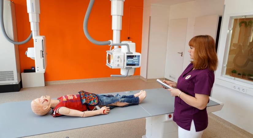 Új robotikus röntgenrendszer érkezett a Heim Pál gyermekkórházba