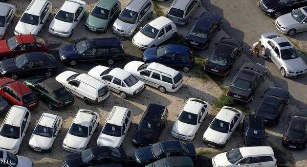 Tömegével hozzák be a magyarok külföldről ezeket a járműveket, hét éve nem volt ekkora roham