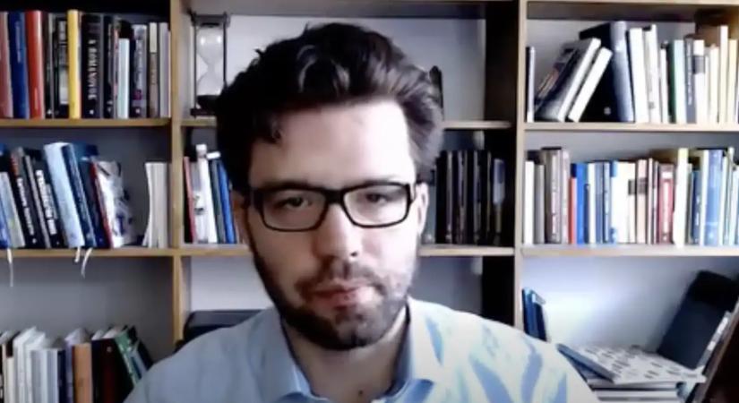 „Fidesz-propagandát akartak íratni velem” – Belülről borította a bilit az MCC kutatója