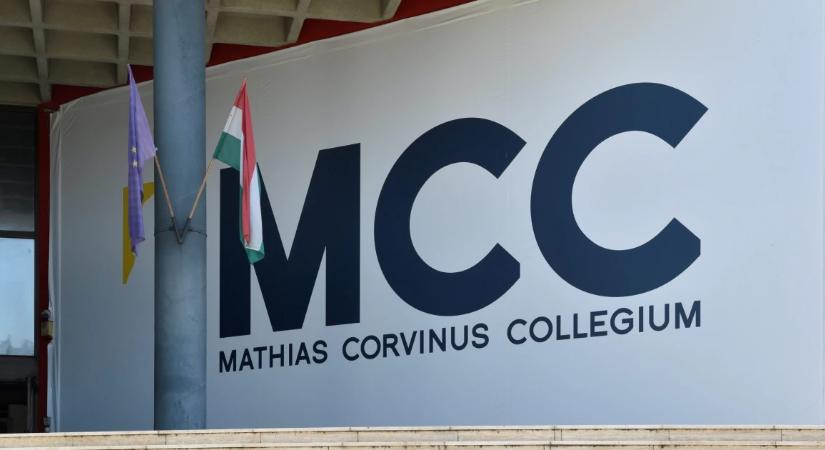 Kitálalt a fideszes káderképző kutatója: fojtogató politikai nyomásról és kétes elbocsátásról is beszélt