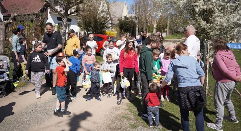 Rekordmennyiségű csokitojás tűnt el percek alatt Mátraderecskén