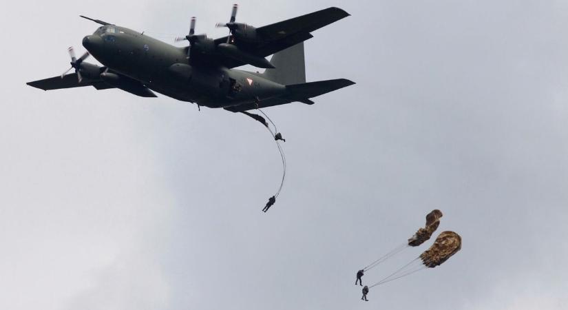 Mi zajlik a légtérben? Olasz katonai repülőgép húzott el Pécs felett