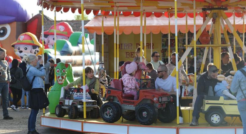 Húsvéti vidámsággal várták az érdeklődőket Kadafalván