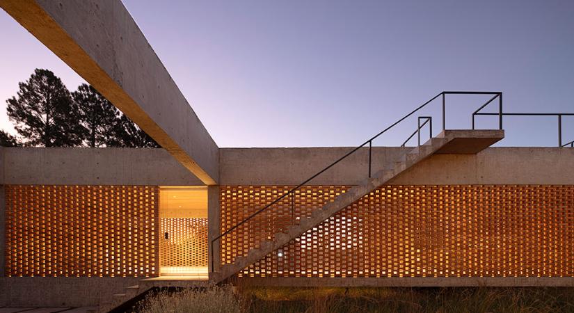 Introvertált lebegés