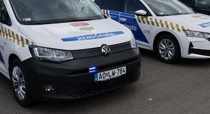 Videón az új hajdú-bihari rendőrautók! Kezdd el szokni őket, mostantól ezek is figyelnek a forgalomban