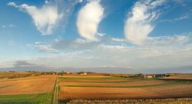 Lehűlés jön, eső alig: nehéz hét vár a földekre